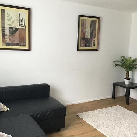 Villa 4 Bed House Next To Basildon Town Centre Exterior foto